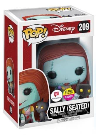 Sally assise – Brillant dans le noir & Floqué