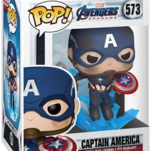 Captain America avec bouclier cassé et Mjolnir