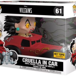 Cruella dans sa Voiture