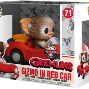 Gizmo dans Voiture Rouge